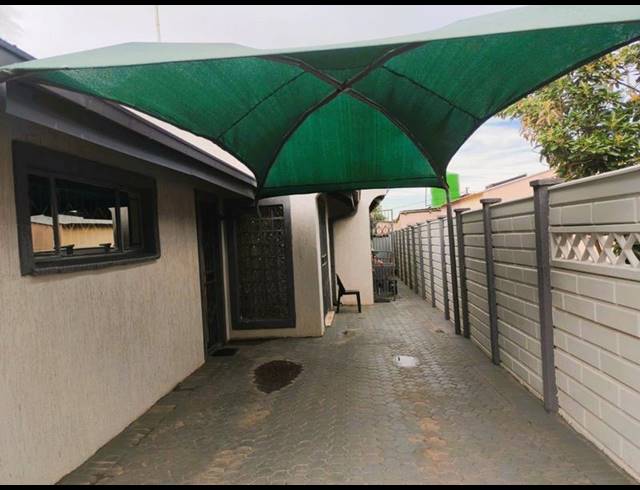 3 BEDROOM HOUSE FOR SALE IN WESTENBURG